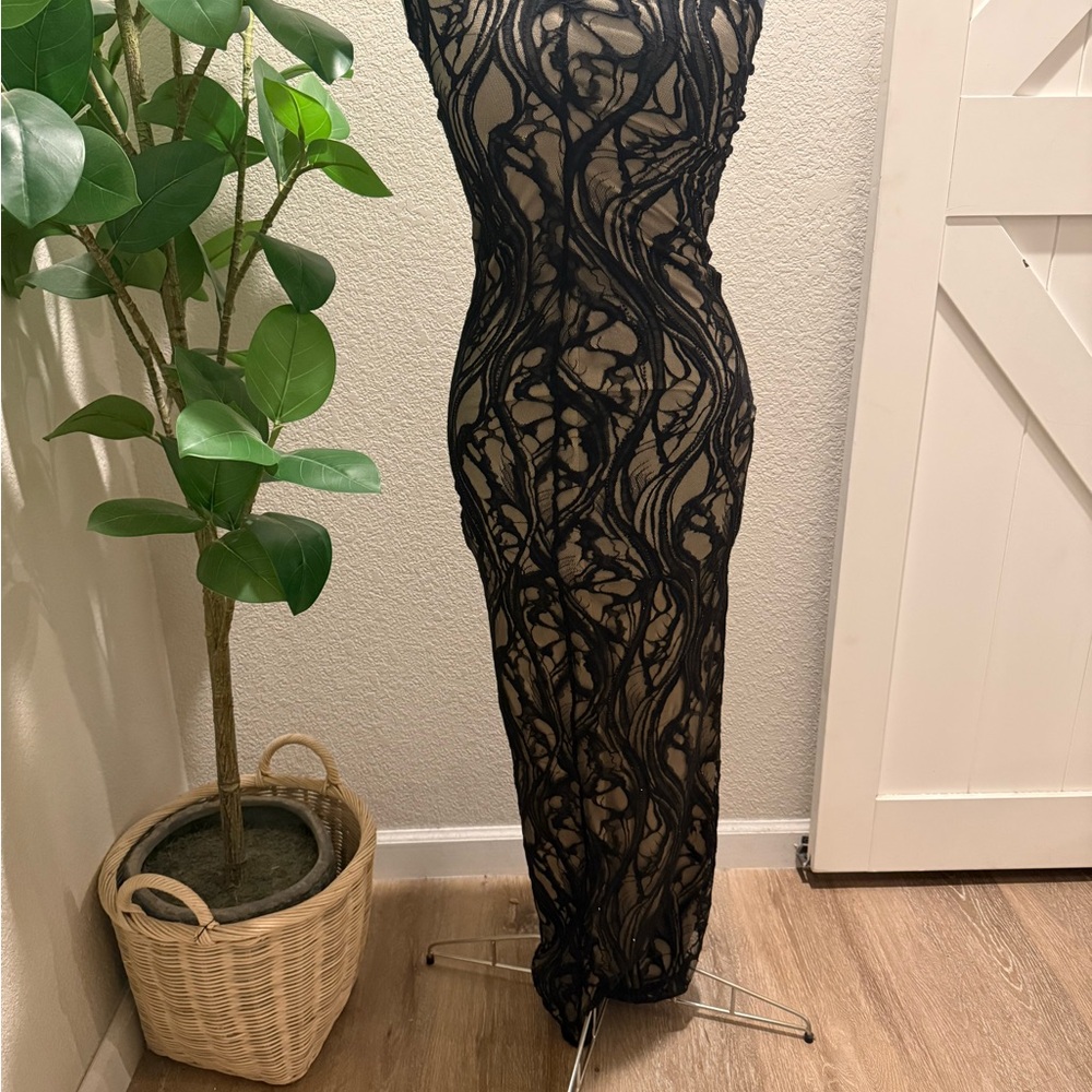Black lace dress